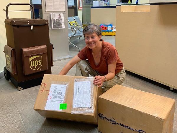 Shipment of Ambassador Monarchs for Symbolic Migration